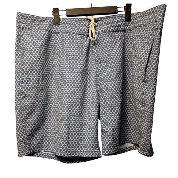 Faherty Biarritz fishscale redux boardshorts size 42 - Picture 1 of 4